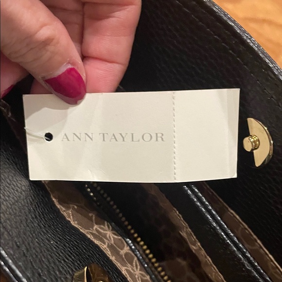 Ann Taylor Black with Gold Faux Fur Bag - Picture 9 of 13